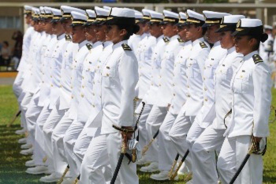 Graduaci n de 87 marinos de la Armada Analisis a fondo